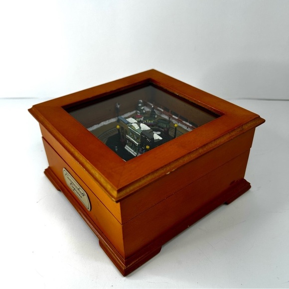 Vtg Cannonball Express Mr. Christmas Gold Label Collections Music Box Mini Train - Picture 8 of 10